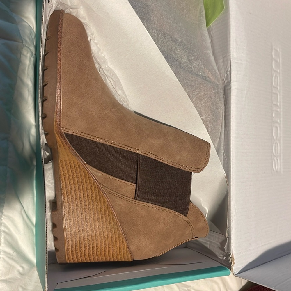 Brown wedge bootie